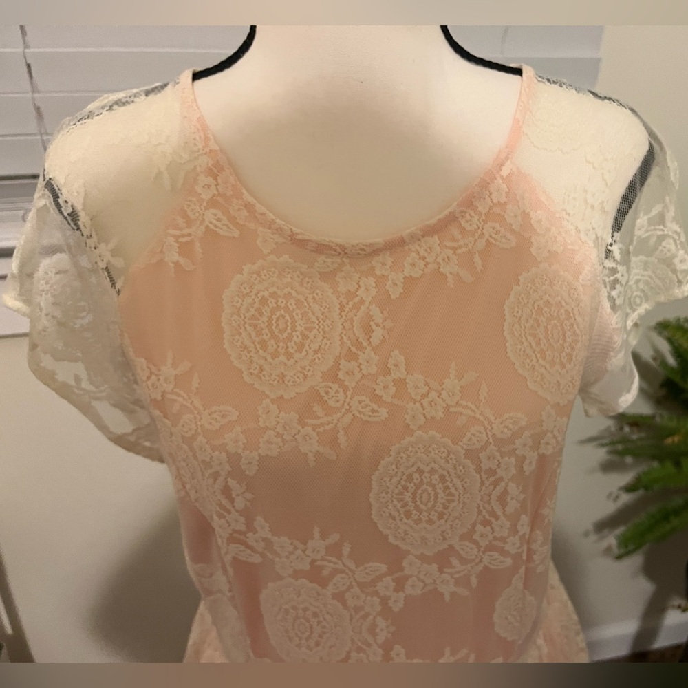 H&M Divided Lace Peach Mini Dress - Picture 4 of 7